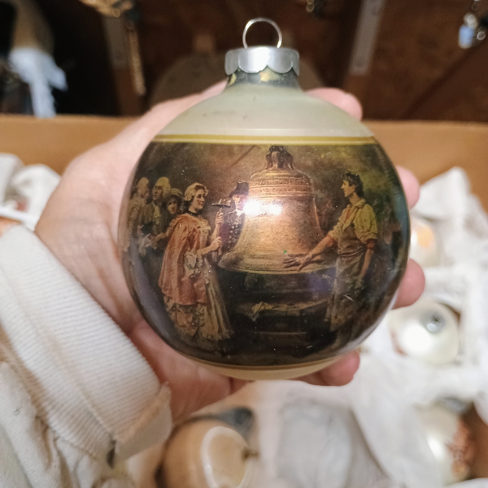 Source Unknown Holiday Ornament with Historical Scene